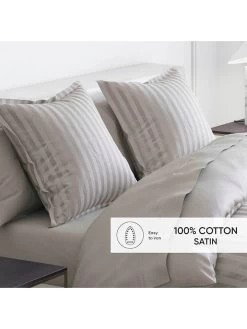 Cacharel 2-delige Set: Satijnen Kussenslopen Beige -Home Uitgebreid Winkel cacharel 2 delige set satijnen kussenslopen beige 2