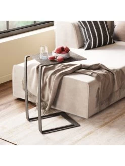 Bijzettafel "Corgi" Messingkleurig - (B)44,5 X (H)68,5 X (D)40,5 Cm -Home Uitgebreid Winkel kare bijzettafel corgi messingkleurig b 44 5 x h 68 5 x d 40 5 cm 7